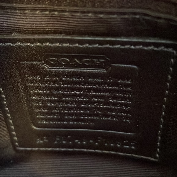 Brown Coach bag with belt buckle. - Picture 3 of 4